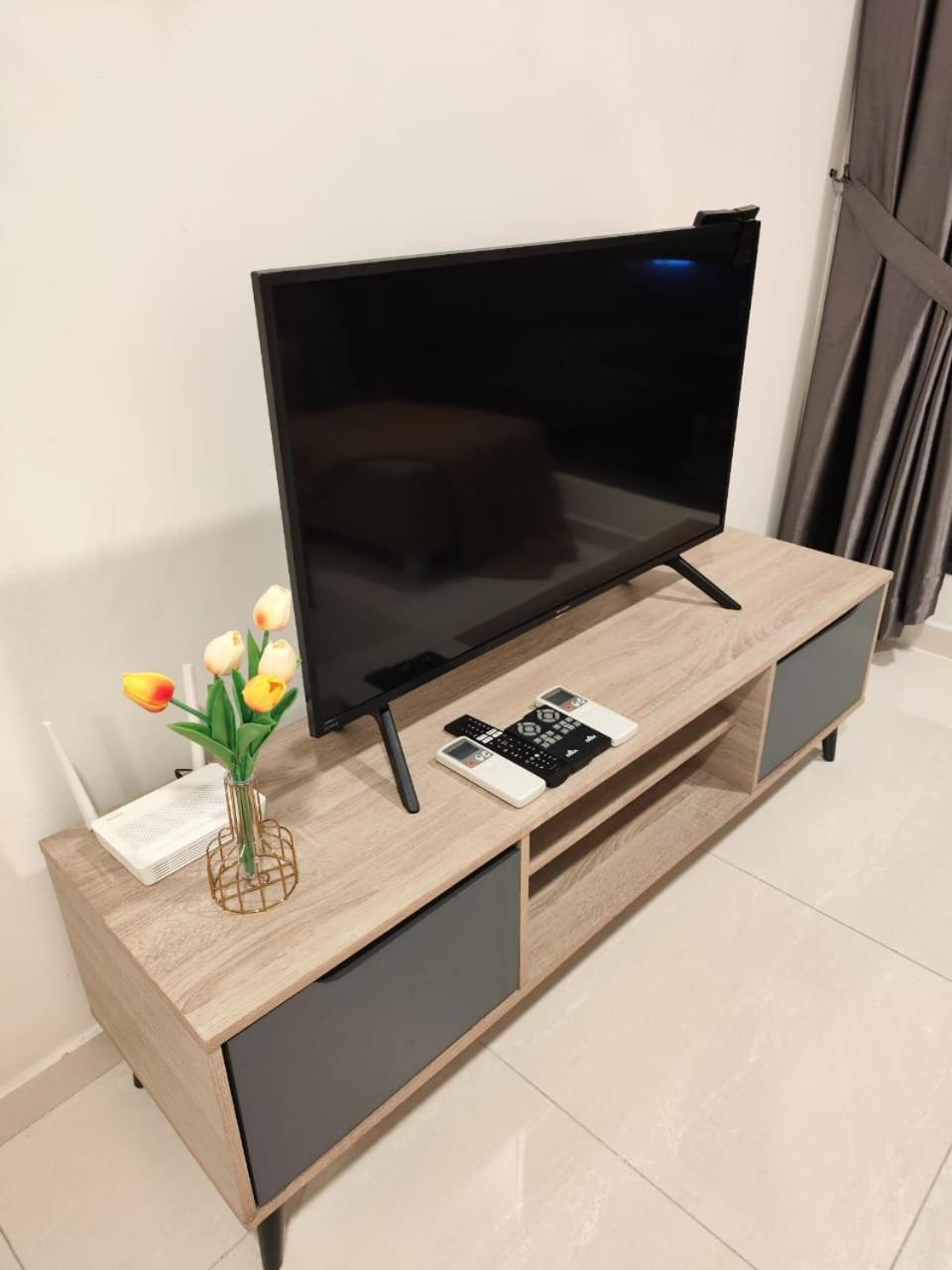 Apartment Sks Pavillion Cozy With Netflix Wifi Car Park Johor Bahru